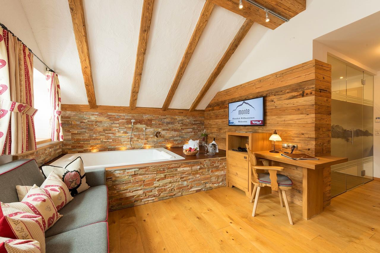 Alpinhotel Monte Superior - Silvretta Card Premium Betrieb Гальтюр Экстерьер фото